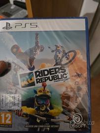 Ps5 1tb  + cuffie wireless + 3 giochi