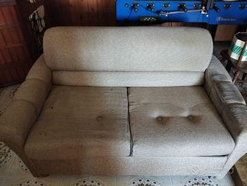 Divano letto  + un secondo materasso