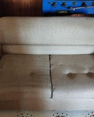 Divano letto  + un secondo materasso