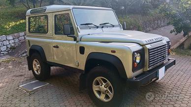 LAND ROVER Defender - 2012