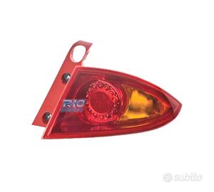 FANALE ESTERNO DESTRO PER SEAT LEON 04-12