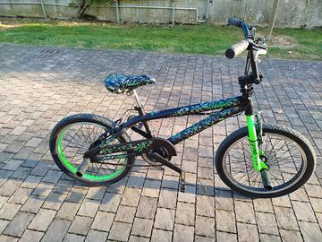 bicicletta bmx