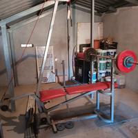 Panca multifunzione con pesi 