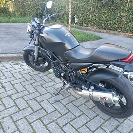 Ducati Monster 695