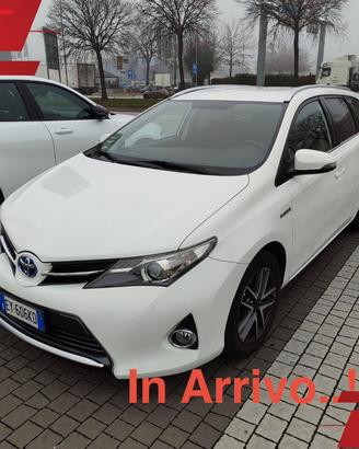 TOYOTA Auris TS 1.8 Hybrid Lounge