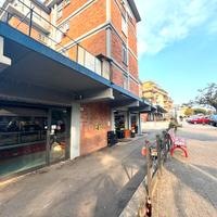 Casetta mattei - locale commerciale