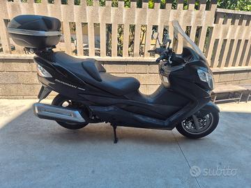 Suzuki Burgman 400 K7