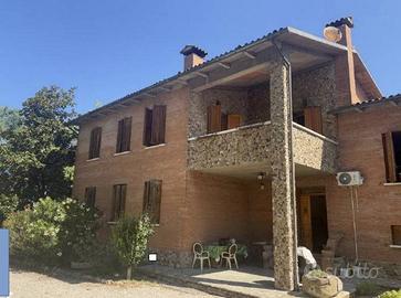 Immobile in asta di 113 m² con box auto a Medicina
