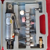 Smerigliatrice ad aria compressa " Fervi " 