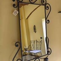 Specchio in ferro battuto