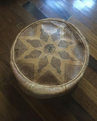 Puff in pelle del Marocco