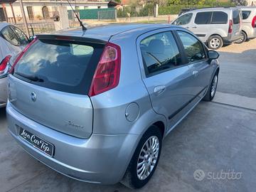 Fiat Grande Punto Grande Punto 1.4 Starjet 16V 5 p