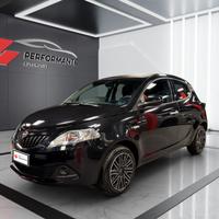 Lancia Ypsilon 1.0 firefly hybrid Silver Plus s&s
