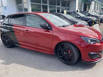 By .Peugeot 308 GTI 275cv