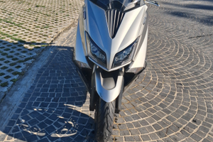 Yamaha t max 530