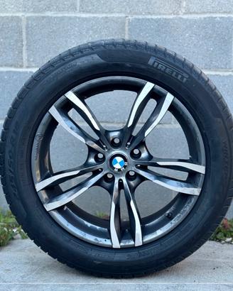 Cerchi in lega con gomme da 18 per bmw serie 7 G