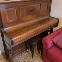 Pianoforte a muro 
