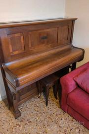 Pianoforte a muro 