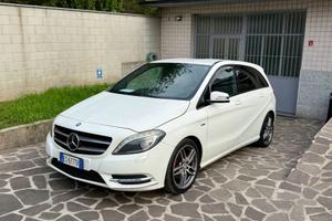 Mercedes-benz B 180 CDI Premium AMG Blueefficiency