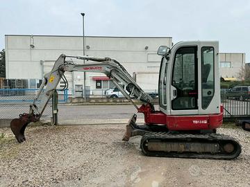 Mini Escavatore TakeuchiTB138FR