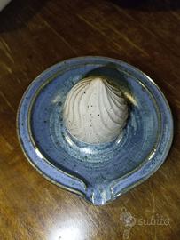 Unico spremiagrumi, fatto a mano.