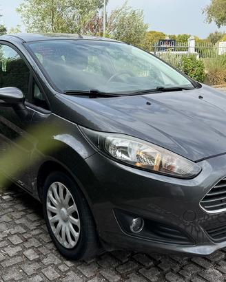 FORD FIESTA UNICO PRO €5200