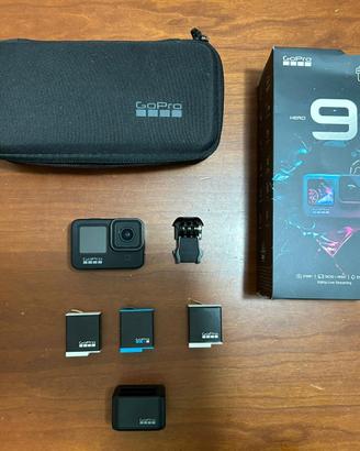 GoPro Hero 9 Black + batterie + 60 accessori