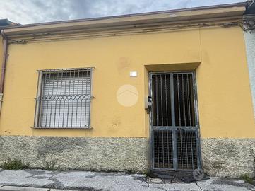 CASA SEMINDIPENDENTE A VIAREGGIO