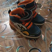 Scarpe bambino n. 24
