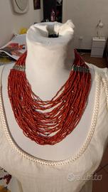 collana in perline di vetro rosso stile indiano 