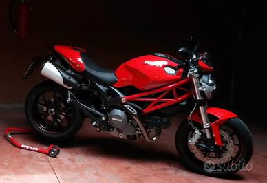 Ducati Monster 796