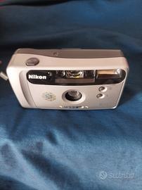  NIKON, fotocamera (AF230 ).
