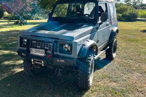 Suzuki samurai SJ 413