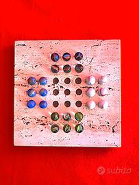 dama di biglie in travertino e vetro