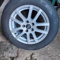 4 pneumatici invernali 205 60 R16 con cerchio 