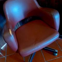 Poltrona direttiva Knoll pelle marrone/rossa