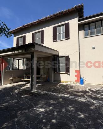 Villa bifamiliare Terracina [Cod. rif 3318795VRG]
