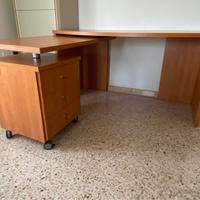 Scrivania estensibile