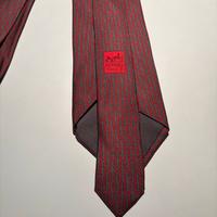 Cravatta Hermes original in seta grigia e rossa