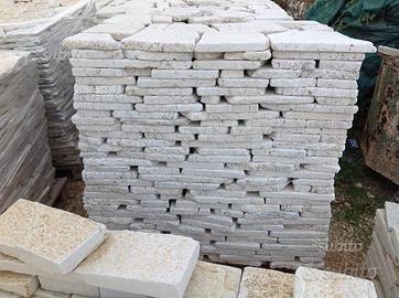 Pavimenti Spacco naturale o Squadrato