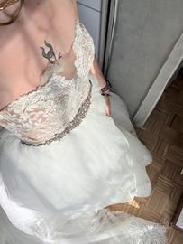 abito da sposa mai utilizzato