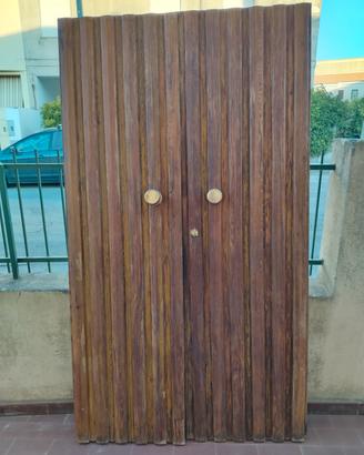 portone legno massiccio  