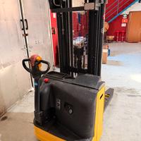 Carrello Elevatore Muletto Transpallet OM CN 14