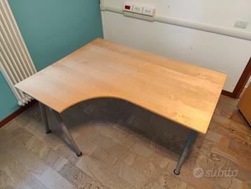 Scrivania Ikea Galant