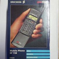 telefono cellulare vintage Ericsson EF738,