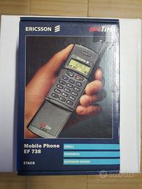 telefono cellulare vintage Ericsson EF738,