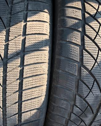 2 Gomme 4 stagioni 235/55/18