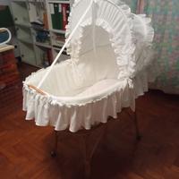 Culla neonato vintage in vimini