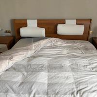 Letto matrimoniale in noce con rete a doghe