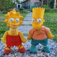 Due pupazzi dei Simpsons (Lisa e Bart)